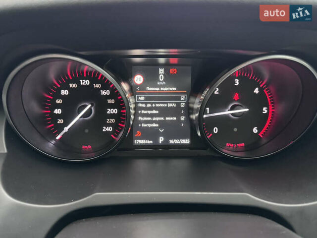 Белый Ленд Ровер Рендж Ровер Эвок, объемом двигателя 2 л и пробегом 179 тыс. км за 24700 $, фото 20 на Automoto.ua