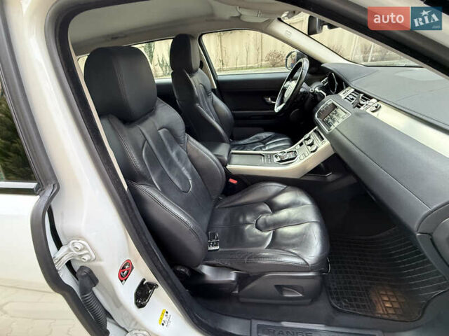 Білий Ленд Ровер Рендж Ровер Евок, об'ємом двигуна 2.18 л та пробігом 185 тис. км за 21000 $, фото 105 на Automoto.ua