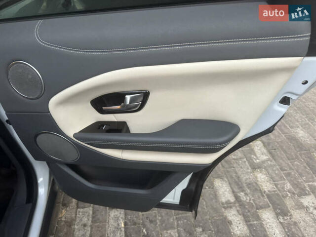 Белый Ленд Ровер Рендж Ровер Эвок, объемом двигателя 2 л и пробегом 150 тыс. км за 14800 $, фото 38 на Automoto.ua