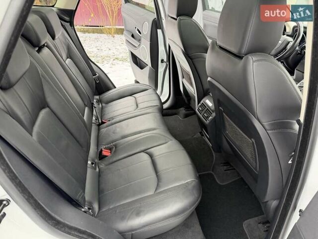 Білий Ленд Ровер Рендж Ровер Евок, об'ємом двигуна 2.18 л та пробігом 83 тис. км за 22500 $, фото 28 на Automoto.ua