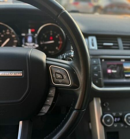 Білий Ленд Ровер Рендж Ровер Евок, об'ємом двигуна 2 л та пробігом 159 тис. км за 18999 $, фото 16 на Automoto.ua