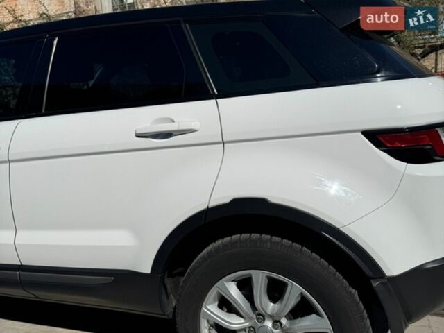 Білий Ленд Ровер Рендж Ровер Евок, об'ємом двигуна 2 л та пробігом 124 тис. км за 20500 $, фото 3 на Automoto.ua