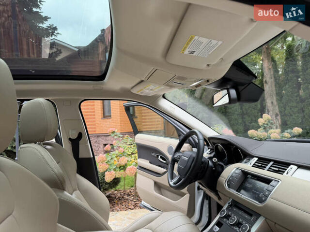 Белый Ленд Ровер Рендж Ровер Эвок, объемом двигателя 2 л и пробегом 56 тыс. км за 21300 $, фото 26 на Automoto.ua