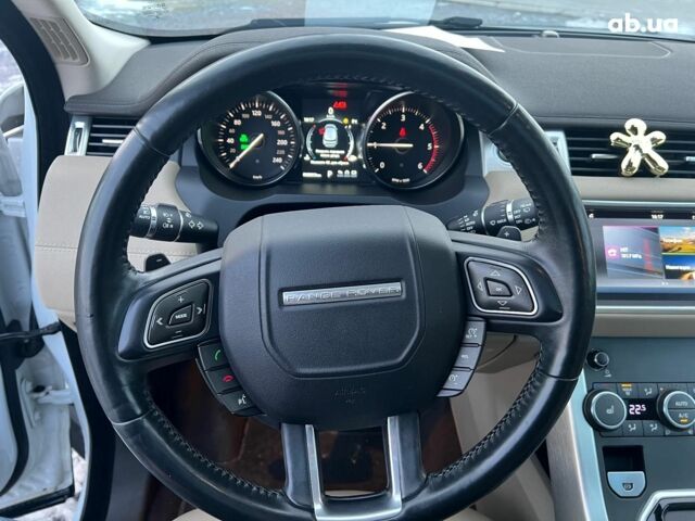 Белый Ленд Ровер Рендж Ровер Эвок, объемом двигателя 2 л и пробегом 68 тыс. км за 23490 $, фото 19 на Automoto.ua
