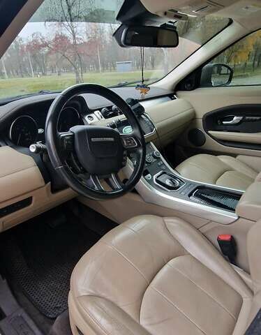 Белый Ленд Ровер Рендж Ровер Эвок, объемом двигателя 2 л и пробегом 86 тыс. км за 26200 $, фото 1 на Automoto.ua