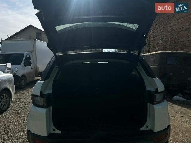 Білий Ленд Ровер Рендж Ровер Евок, об'ємом двигуна 2 л та пробігом 184 тис. км за 18780 $, фото 11 на Automoto.ua