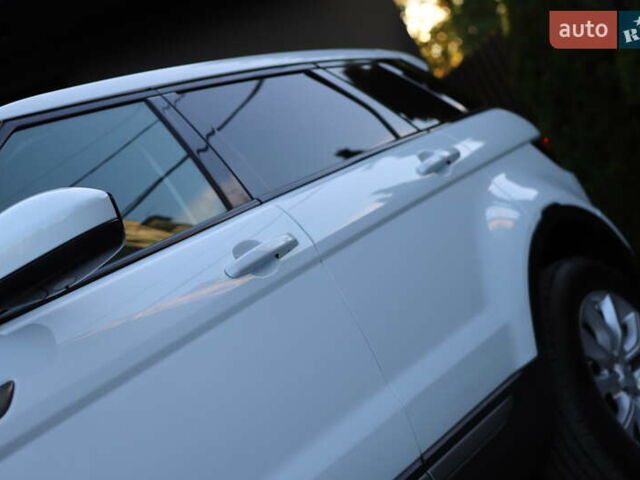 Білий Ленд Ровер Рендж Ровер Евок, об'ємом двигуна 2.2 л та пробігом 94 тис. км за 23899 $, фото 12 на Automoto.ua