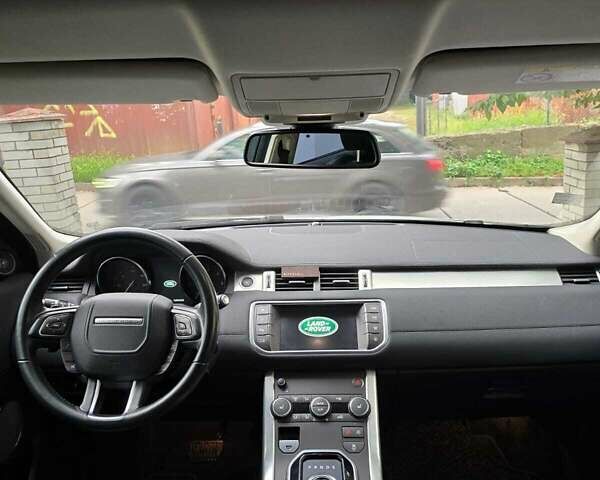 Белый Ленд Ровер Рендж Ровер Эвок, объемом двигателя 2 л и пробегом 127 тыс. км за 19900 $, фото 10 на Automoto.ua