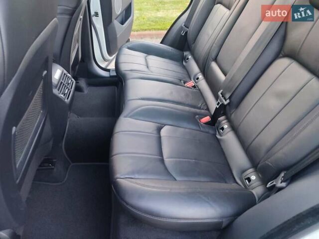 Белый Ленд Ровер Рендж Ровер Эвок, объемом двигателя 2.18 л и пробегом 82 тыс. км за 25300 $, фото 31 на Automoto.ua