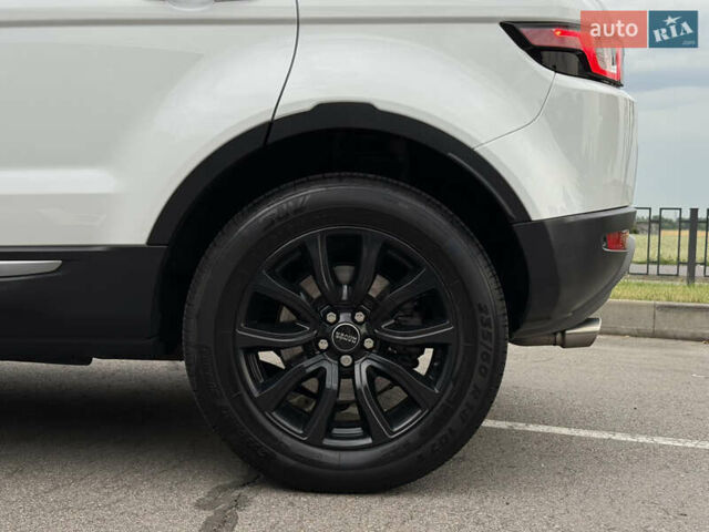 Белый Ленд Ровер Рендж Ровер Эвок, объемом двигателя 2.2 л и пробегом 90 тыс. км за 22999 $, фото 8 на Automoto.ua