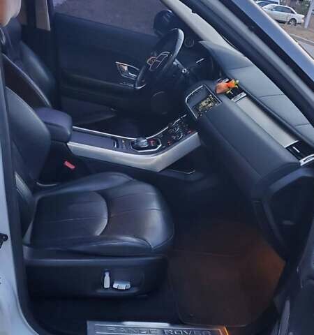 Белый Ленд Ровер Рендж Ровер Эвок, объемом двигателя 2 л и пробегом 129 тыс. км за 21900 $, фото 11 на Automoto.ua