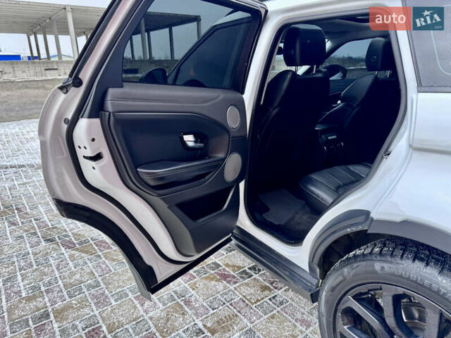 Белый Ленд Ровер Рендж Ровер Эвок, объемом двигателя 2 л и пробегом 180 тыс. км за 23400 $, фото 28 на Automoto.ua