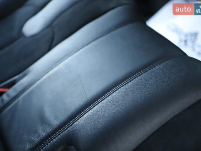 Білий Ленд Ровер Рендж Ровер Евок, об'ємом двигуна 2.2 л та пробігом 94 тис. км за 23899 $, фото 110 на Automoto.ua