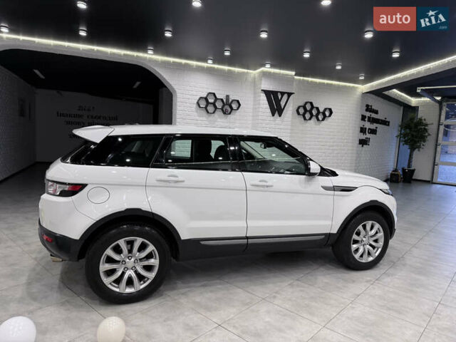 Білий Ленд Ровер Рендж Ровер Евок, об'ємом двигуна 2.18 л та пробігом 185 тис. км за 21000 $, фото 5 на Automoto.ua
