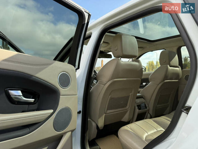 Ленд Ровер Рендж Ровер Евок 2016 у Ладижин на Automoto.ua Білий Ленд Ровер Рендж Ровер Евок, об'ємом двигуна 2 л та пробігом 86 тис. км за 23900 $, фото 38 на Automoto.ua