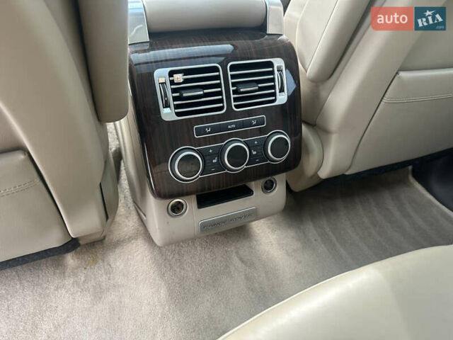 Білий Ленд Ровер Рендж Ровер Евок, об'ємом двигуна 3 л та пробігом 190 тис. км за 21999 $, фото 10 на Automoto.ua