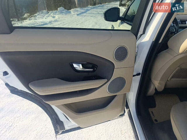 Белый Ленд Ровер Рендж Ровер Эвок, объемом двигателя 2 л и пробегом 87 тыс. км за 22900 $, фото 24 на Automoto.ua