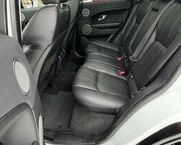 Белый Ленд Ровер Рендж Ровер Эвок, объемом двигателя 2.01 л и пробегом 206 тыс. км за 16900 $, фото 22 на Automoto.ua