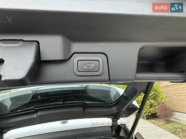 Білий Ленд Ровер Рендж Ровер Евок, об'ємом двигуна 2.18 л та пробігом 185 тис. км за 21000 $, фото 69 на Automoto.ua