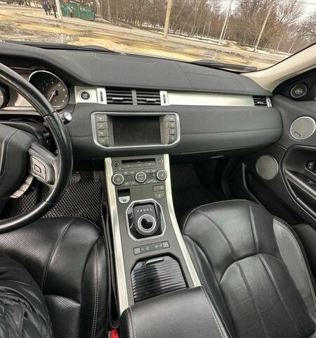 Білий Ленд Ровер Рендж Ровер Евок, об'ємом двигуна 2 л та пробігом 103 тис. км за 19000 $, фото 7 на Automoto.ua