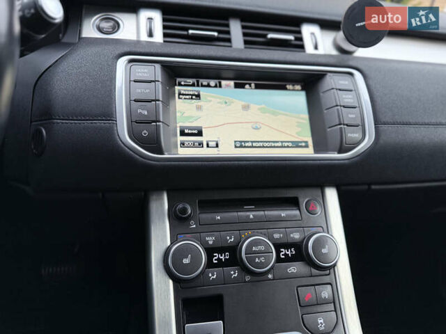 Білий Ленд Ровер Рендж Ровер Евок, об'ємом двигуна 2.18 л та пробігом 185 тис. км за 21000 $, фото 12 на Automoto.ua