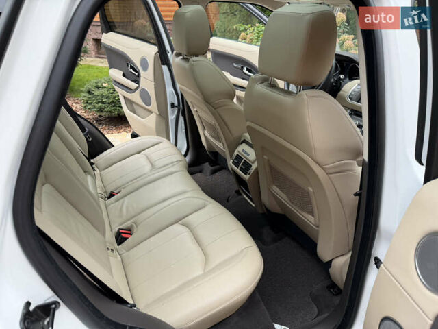 Белый Ленд Ровер Рендж Ровер Эвок, объемом двигателя 2 л и пробегом 56 тыс. км за 21300 $, фото 16 на Automoto.ua