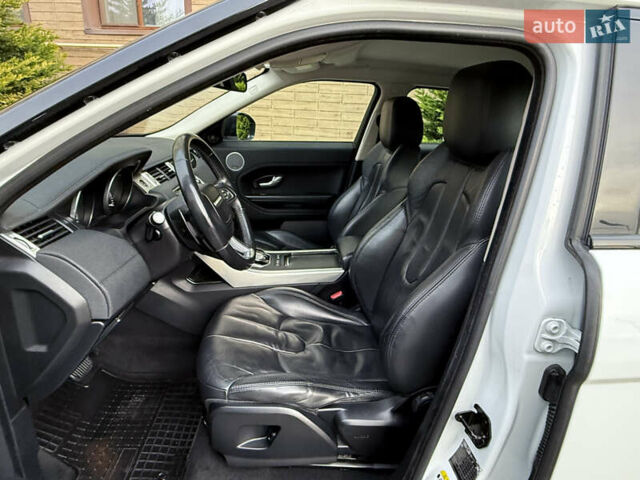 Білий Ленд Ровер Рендж Ровер Евок, об'ємом двигуна 2.18 л та пробігом 185 тис. км за 21000 $, фото 71 на Automoto.ua