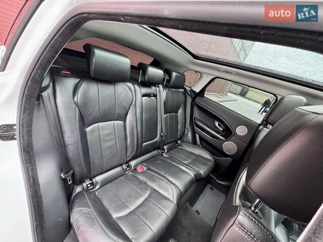 Білий Ленд Ровер Рендж Ровер Евок, об'ємом двигуна 2 л та пробігом 179 тис. км за 23900 $, фото 28 на Automoto.ua