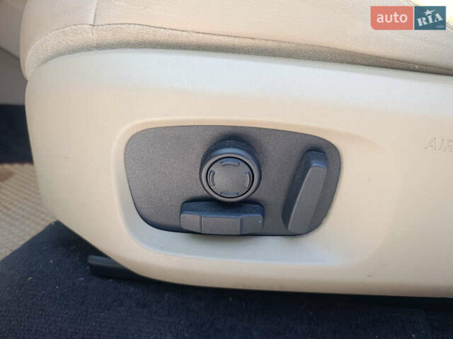 Белый Ленд Ровер Рендж Ровер Эвок, объемом двигателя 2 л и пробегом 87 тыс. км за 22900 $, фото 23 на Automoto.ua