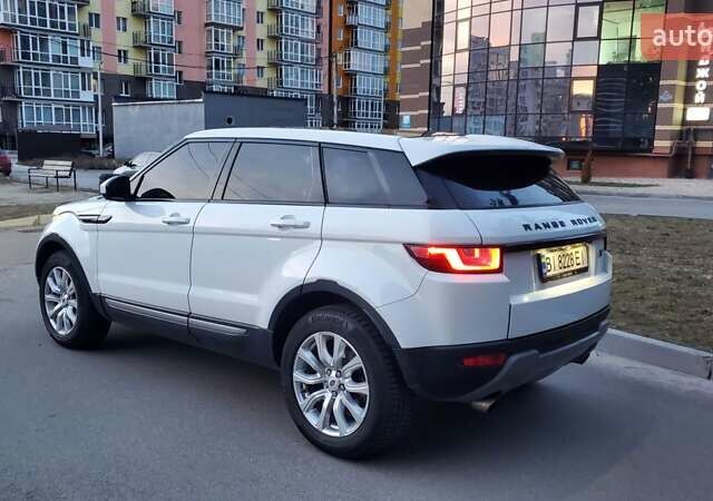 Белый Ленд Ровер Рендж Ровер Эвок, объемом двигателя 2 л и пробегом 129 тыс. км за 21900 $, фото 1 на Automoto.ua