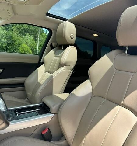 Білий Ленд Ровер Рендж Ровер Евок, об'ємом двигуна 2 л та пробігом 99 тис. км за 24500 $, фото 5 на Automoto.ua