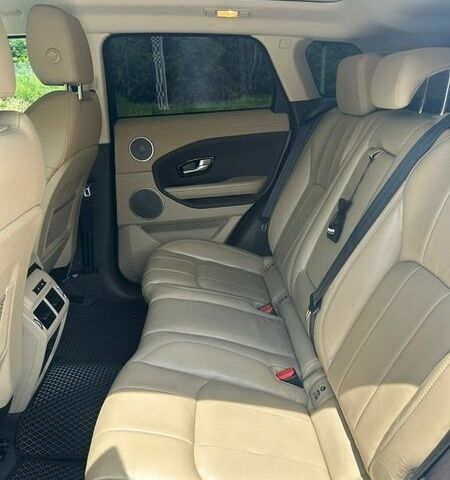 Білий Ленд Ровер Рендж Ровер Евок, об'ємом двигуна 2 л та пробігом 99 тис. км за 24500 $, фото 7 на Automoto.ua