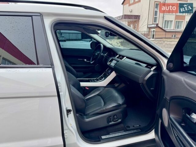 Белый Ленд Ровер Рендж Ровер Эвок, объемом двигателя 2 л и пробегом 184 тыс. км за 22500 $, фото 27 на Automoto.ua