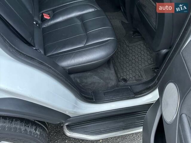 Білий Ленд Ровер Рендж Ровер Евок, об'ємом двигуна 2 л та пробігом 88 тис. км за 19999 $, фото 22 на Automoto.ua