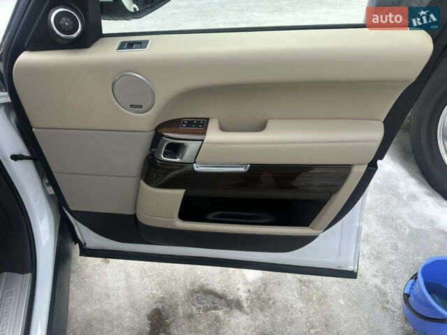 Білий Ленд Ровер Рендж Ровер Евок, об'ємом двигуна 3 л та пробігом 190 тис. км за 21999 $, фото 15 на Automoto.ua