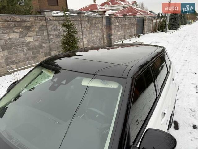 Белый Ленд Ровер Рендж Ровер Эвок, объемом двигателя 2.18 л и пробегом 83 тыс. км за 23000 $, фото 37 на Automoto.ua