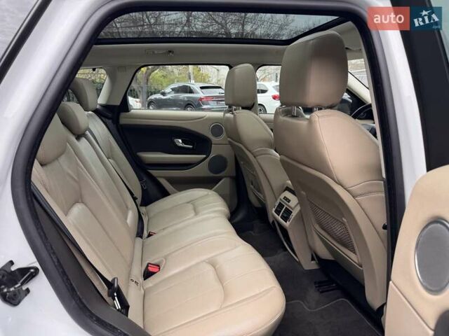 Білий Ленд Ровер Рендж Ровер Евок, об'ємом двигуна 2.18 л та пробігом 97 тис. км за 23900 $, фото 13 на Automoto.ua