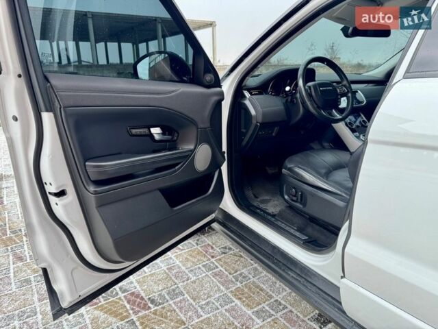 Белый Ленд Ровер Рендж Ровер Эвок, объемом двигателя 2 л и пробегом 184 тыс. км за 22500 $, фото 23 на Automoto.ua