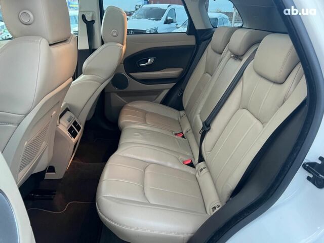 Белый Ленд Ровер Рендж Ровер Эвок, объемом двигателя 2 л и пробегом 68 тыс. км за 23490 $, фото 27 на Automoto.ua