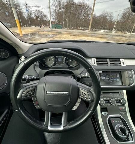 Білий Ленд Ровер Рендж Ровер Евок, об'ємом двигуна 2 л та пробігом 103 тис. км за 19000 $, фото 8 на Automoto.ua