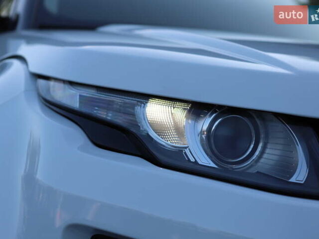 Білий Ленд Ровер Рендж Ровер Евок, об'ємом двигуна 2.2 л та пробігом 94 тис. км за 23899 $, фото 32 на Automoto.ua