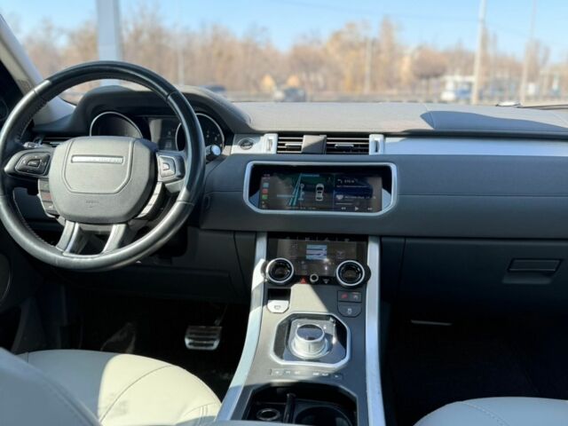 Білий Ленд Ровер Рендж Ровер Евок, об'ємом двигуна 2 л та пробігом 136 тис. км за 24000 $, фото 41 на Automoto.ua