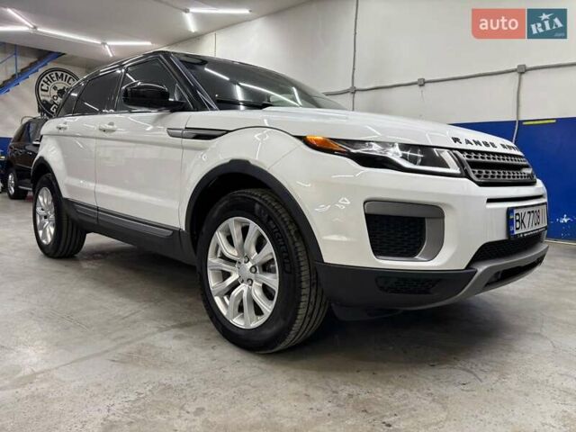 Білий Ленд Ровер Рендж Ровер Евок, об'ємом двигуна 2 л та пробігом 120 тис. км за 23200 $, фото 2 на Automoto.ua