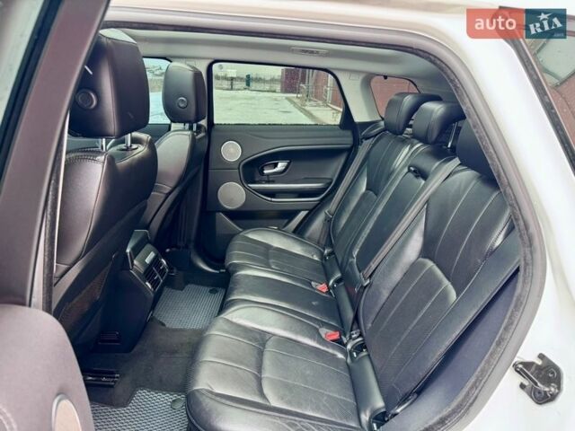 Белый Ленд Ровер Рендж Ровер Эвок, объемом двигателя 2 л и пробегом 184 тыс. км за 22500 $, фото 32 на Automoto.ua