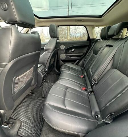 Білий Ленд Ровер Рендж Ровер Евок, об'ємом двигуна 2 л та пробігом 103 тис. км за 19000 $, фото 11 на Automoto.ua