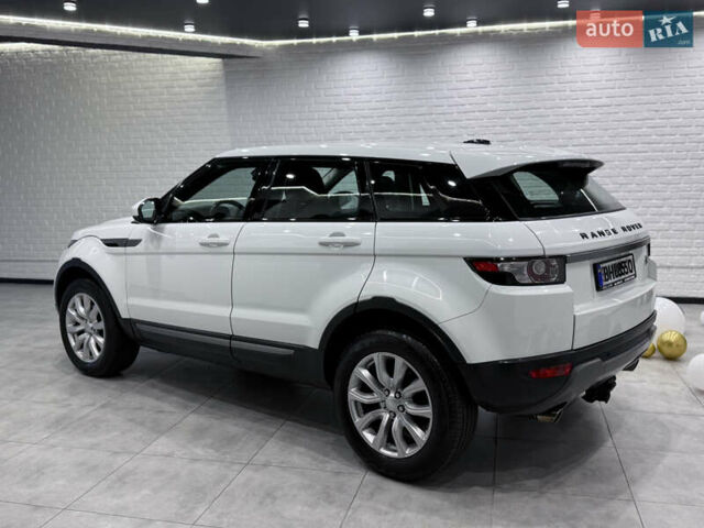 Білий Ленд Ровер Рендж Ровер Евок, об'ємом двигуна 2.18 л та пробігом 185 тис. км за 21000 $, фото 4 на Automoto.ua