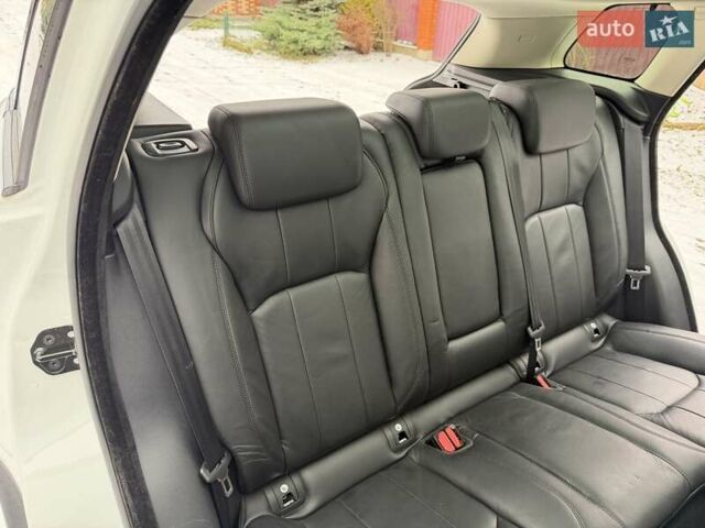 Белый Ленд Ровер Рендж Ровер Эвок, объемом двигателя 2.18 л и пробегом 83 тыс. км за 23000 $, фото 29 на Automoto.ua