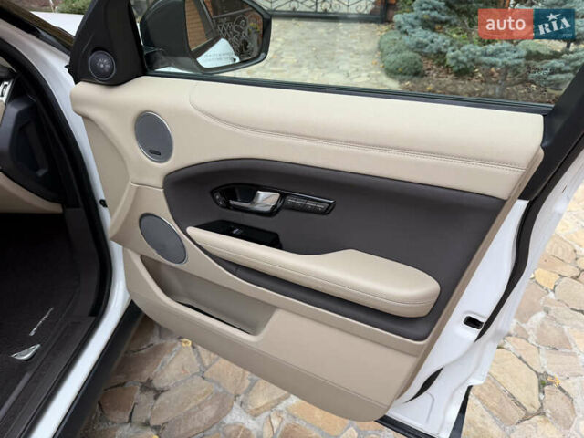 Белый Ленд Ровер Рендж Ровер Эвок, объемом двигателя 2 л и пробегом 56 тыс. км за 21300 $, фото 24 на Automoto.ua