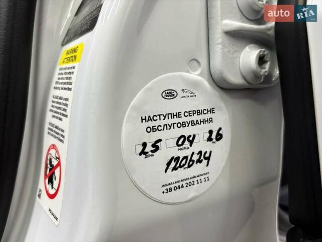 Білий Ленд Ровер Рендж Ровер Евок, об'ємом двигуна 2 л та пробігом 120 тис. км за 23200 $, фото 9 на Automoto.ua
