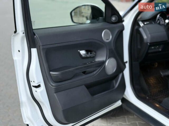 Білий Ленд Ровер Рендж Ровер Евок, об'ємом двигуна 2.18 л та пробігом 185 тис. км за 21000 $, фото 74 на Automoto.ua